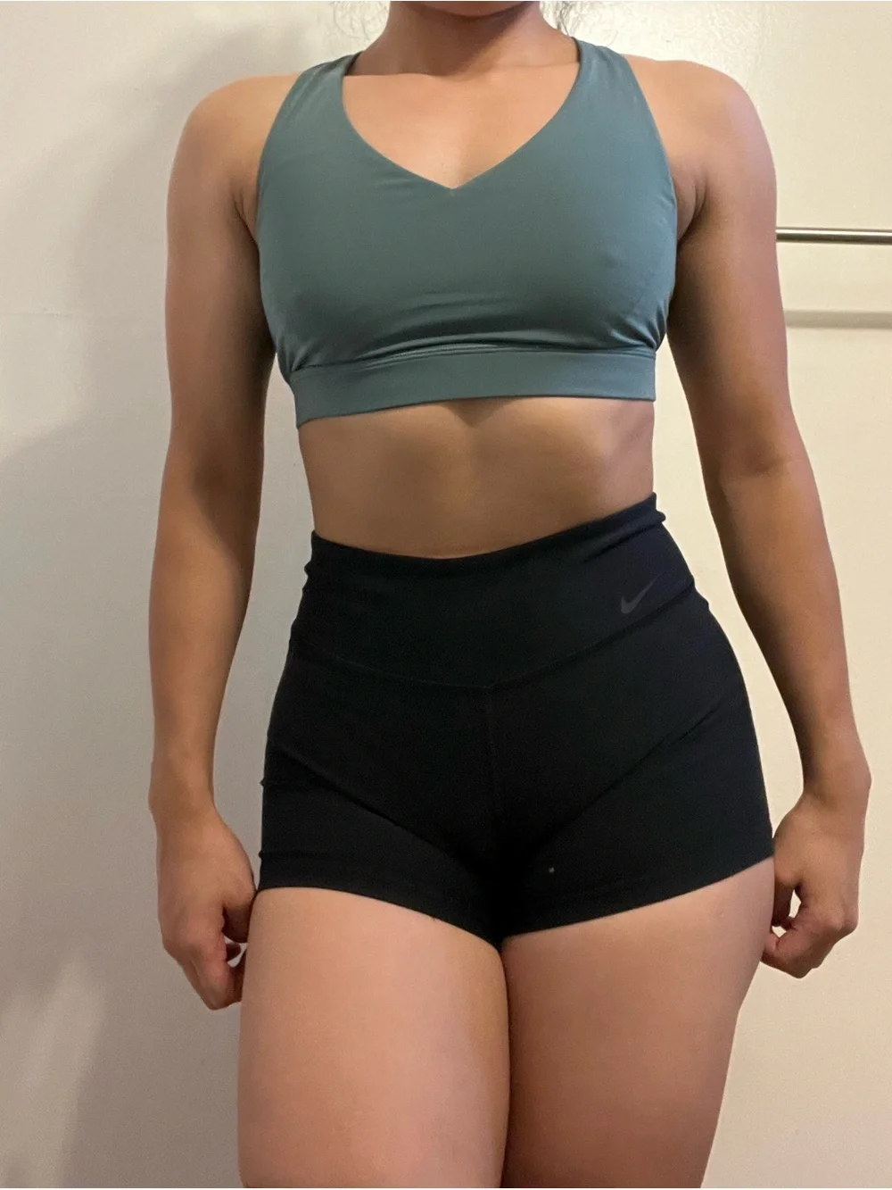 AG26 Lululemon Top